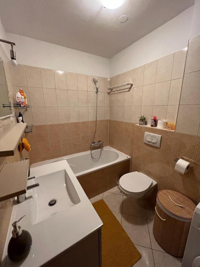 Apartman West - Private Parking Place Zagreb Exterior photo